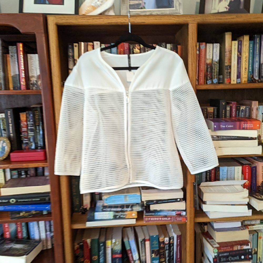 IC by Connie K white mesh 3/4 sleeve v neck zip short jacket